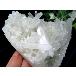 【超高品質】  透明度抜群 水晶クラスター 四川省産 天然石 浄化 大きめ 特大 4A 超透明結晶 四川 水晶 クラスター 最大幅約145mm 重さ389.5g