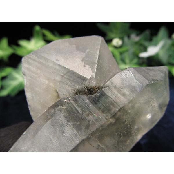 ヒマラヤ山脈の最高品質水晶 マニハール産 水晶クラスター 最大幅 約80mm 重さ 約95g 厳選1...