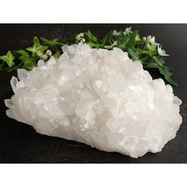 透き通る輝き 3A 四川 水晶 クラスター 幅160mm 重さ1310g キラキラ 純白結晶 妖精が...