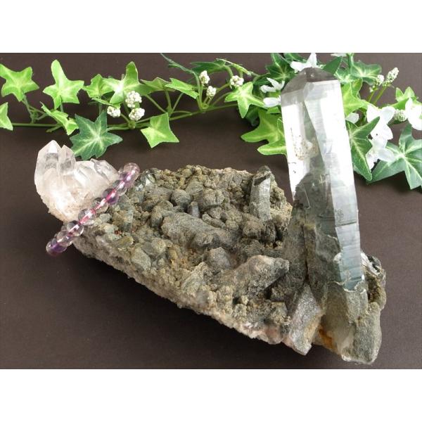 極限環境が生んだ水晶 ガルサ産 水晶クラスター 最大幅 約186mm 重さ 約828g 厳選1点物 ...