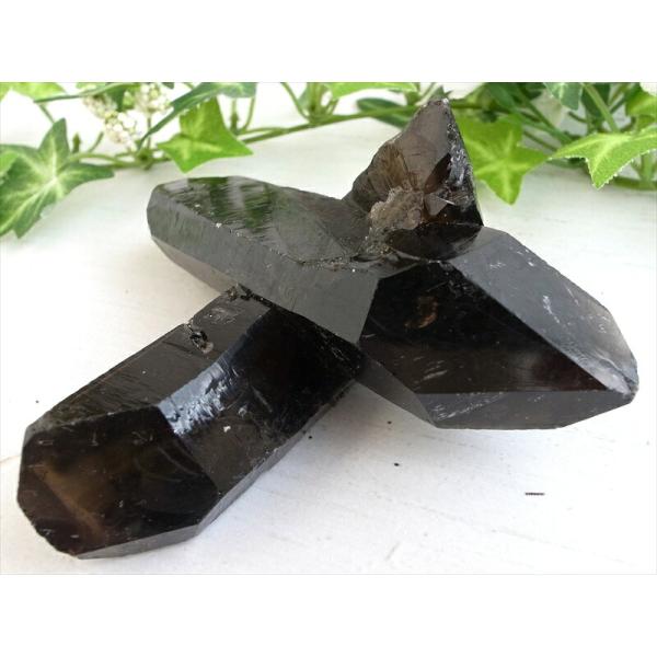 天然の黒光り 天然 黒水晶 モリオン クラスター 原石 重さ206g 最大幅約113mm 大自然の力...