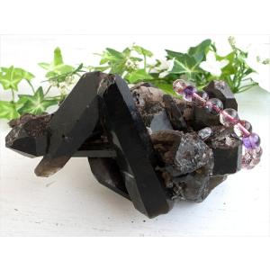 天然の黒光り 天然 黒水晶 モリオン クラスター 原石 重さ1009g 最大幅