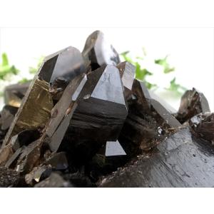 天然の黒光り 天然 黒水晶 モリオン クラスター 原石 重さ521g 最大幅