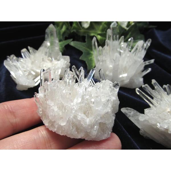 5A 四川省産 水晶クラスター原石 1個売り 重さ約20g-30g 超透明結晶 超人気キラキラ針状結...