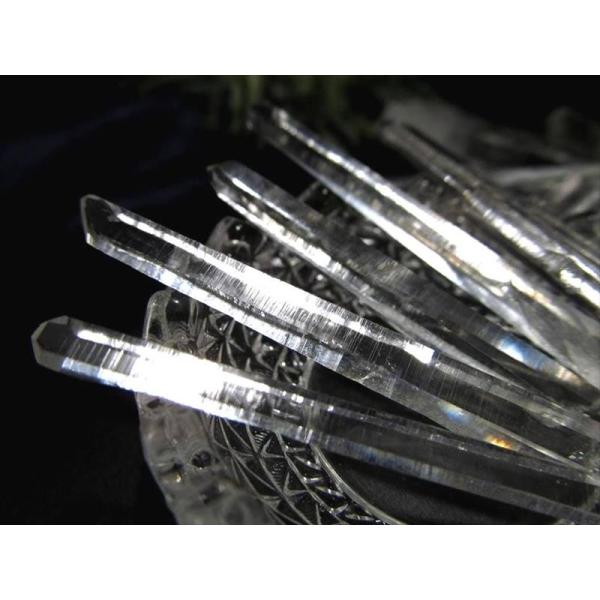 ホーリーワンド レーザークリスタル ポイント詰め合わせ 約25g入り 長さ約2mm-9mm 強力な浄...