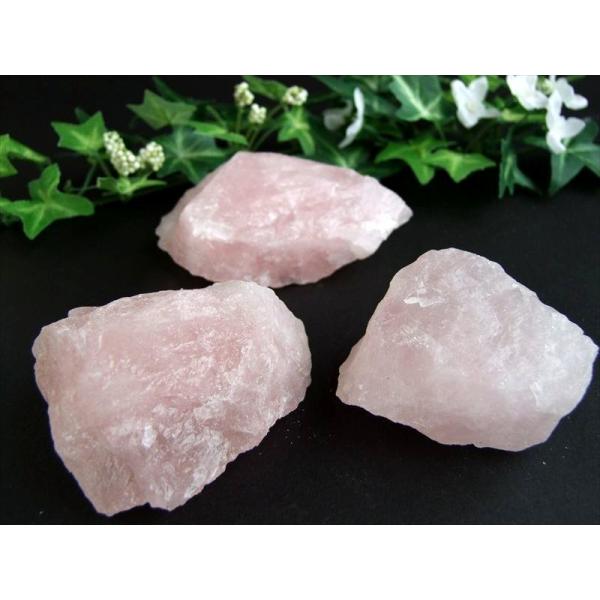 大特価 ローズクォーツ ラフ 原石 重さ約70g-100g 恋愛成就のお守り 大人気浄化アイテム 空...