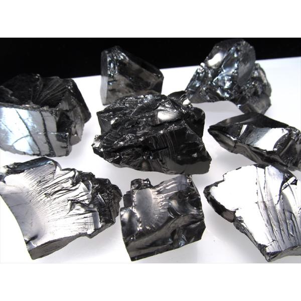 1個売り エリートシュンガイト 原石 50g-60g 光沢感満載 炭素高純度 地球上で唯一天然フラー...