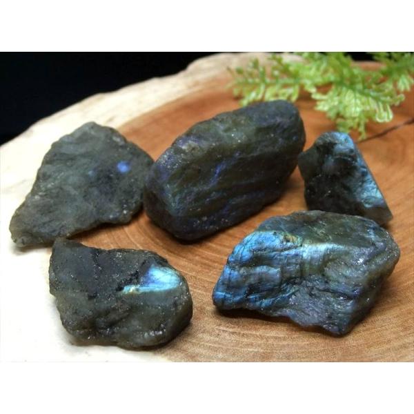 美麗シラー  ラブラドライト ラフ原石 一袋100g 約4-8個入り 1個55g未満の原石をまとめ販...