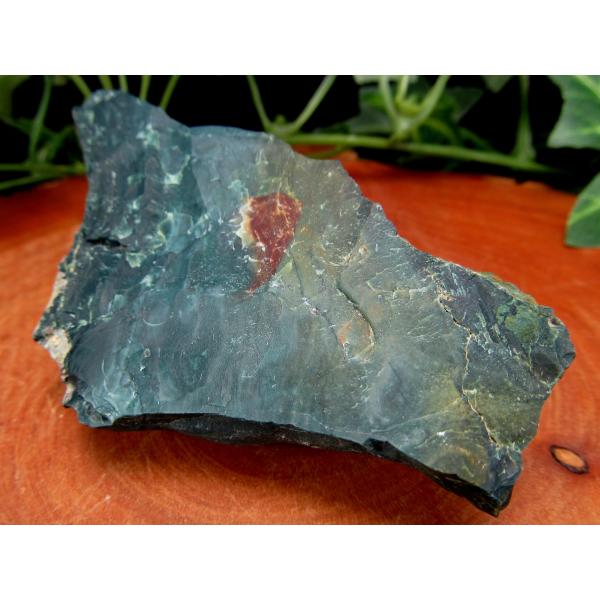 高品質 濃い緑 出雲石 碧玉 原石 深緑タイプ 86g 幅79mm 大地のパワーを感じる石 ジャスパ...