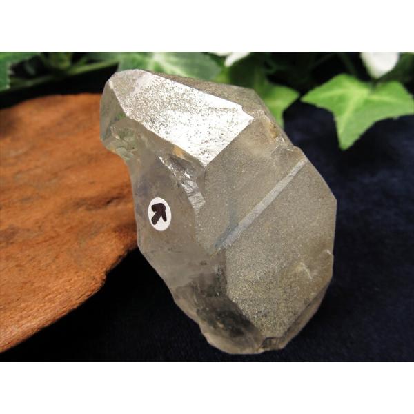 太古の水入り 水入り 水晶 原石 最大幅54mm 重さ67.6g 強力な癒しの力 古代の水を封入した...