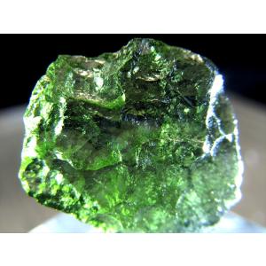 高品質 濃い緑 出雲石 碧玉 原石 深緑タイプ 67g 幅78mm 大地のパワー