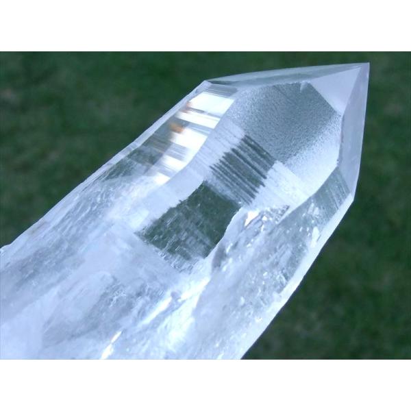 産地直送 セルフフィールド有り 虹たっぷり レムリアンシード クラスター 長さ約172mm 約925...