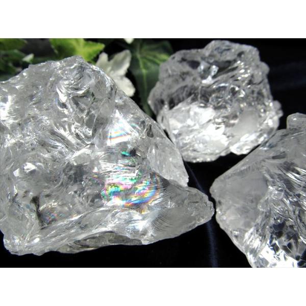 虹たっぷり 水晶原石 アイスデビル ロッククリスタル原石 1個売り約30g-40g 氷のような美しい...