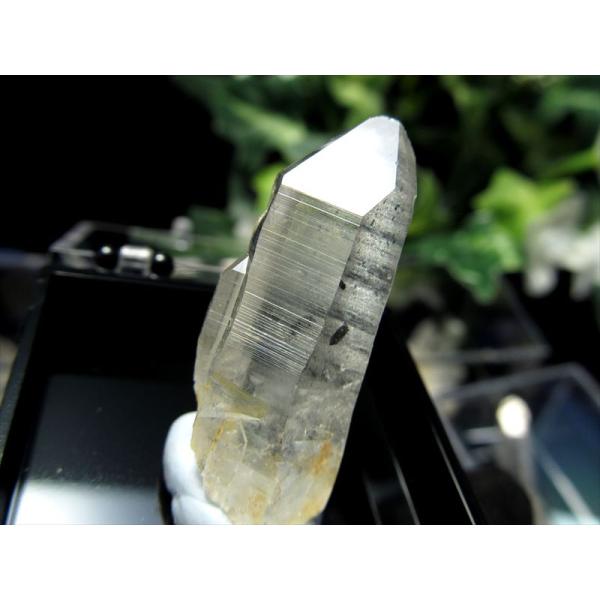 希少 国産原石 宮崎水晶 板谷水晶 単結晶 Sサイズ 1個売り サイズ約3.5cm×3.5cmのケー...