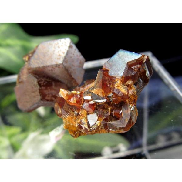 希少 国産原石 Mサイズ レインボー ガーネット アンドラダイトガーネット 原石 1個売り イリデッ...