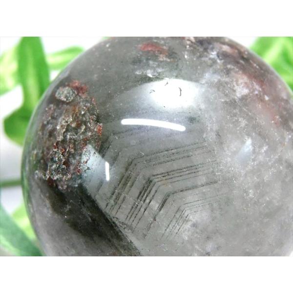 千層 虹入り 3A 龍神ガーデンクォーツ 丸玉 台座付き 直径約52mm 重さ210g ガーデン水晶...