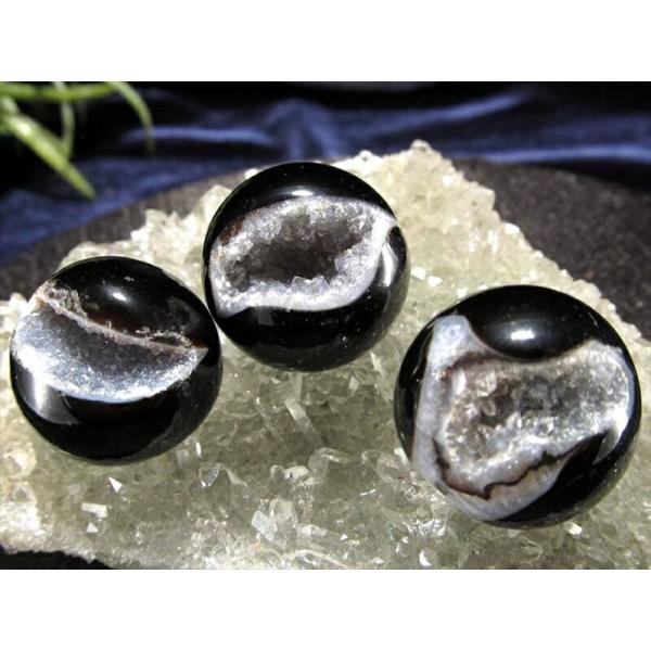 開運 笑口アゲート 瑪瑙 丸玉置物 1個売り 直径約18mm-22mm 瑪瑙&amp;水晶 インテリアにも ...