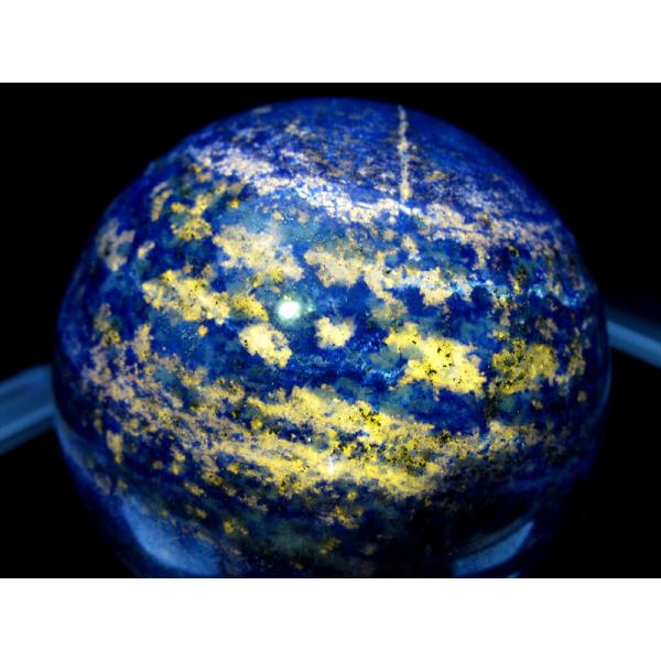 UVライトで蛍光 3A ラピスラズリ 丸玉 直径57mm 重さ290.9g つやつや光沢のある紺色 ...