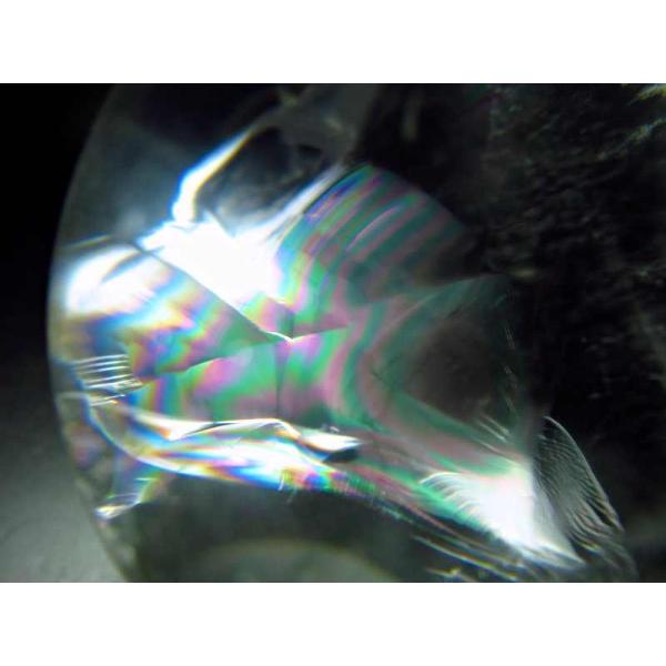 くっきり虹入り アイリスクォーツ 丸玉 台座付き 直径約42mm 重さ102g 虹色に輝くアイリスク...