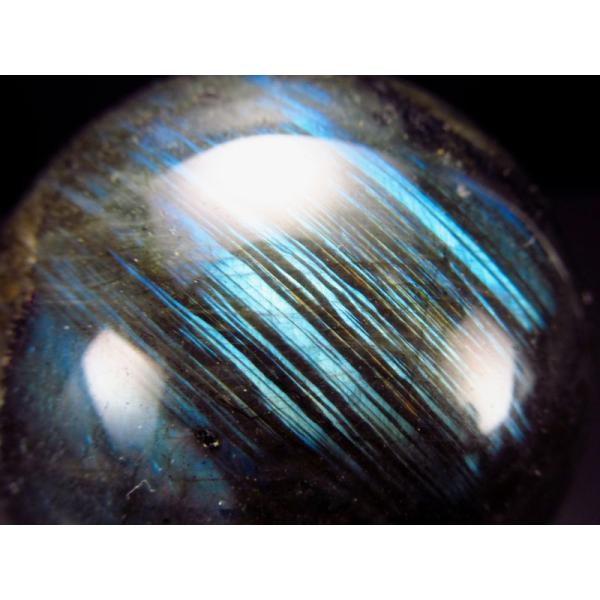 3A+ 美しいしっかりブルーシラー ラブラドライト 丸玉 直径54mm 重さ234g 月と太陽を象徴...