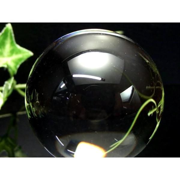 トライアングルラダー入り 無垢水晶 丸玉 重さ 202.0g 直径52.5mm 極上の透明感 天然水...