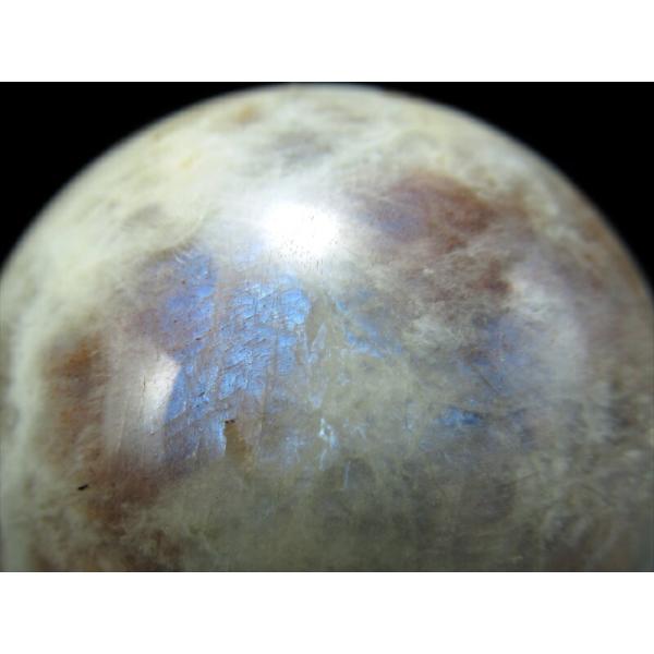 太陽の月の共生 サンストーン ムーンストーン 共生 丸玉 台座付き 直径61mm 重さ315.5g ...