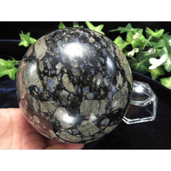 待望の再入荷 ケセラストーン 丸玉 置物 台座付き 直径約90mm 重さ1047g トルマリンの20...