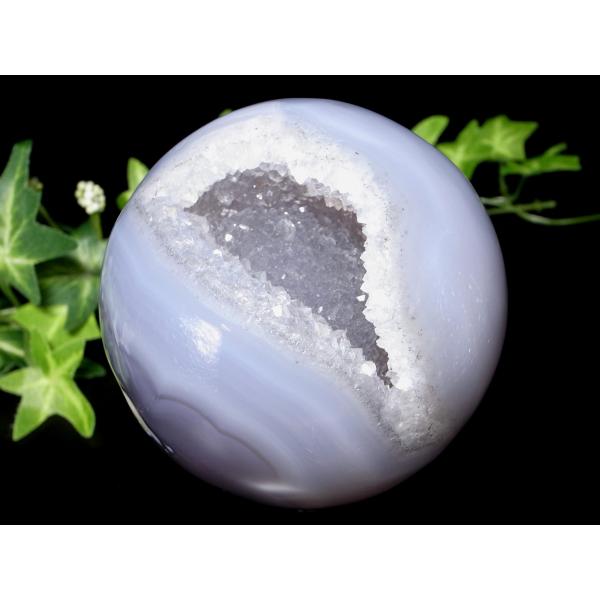 店頭展示中 笑福開運アゲートボール 笑口 メノウ アゲート 丸玉 台座付 直径 80mm 重さ 65...