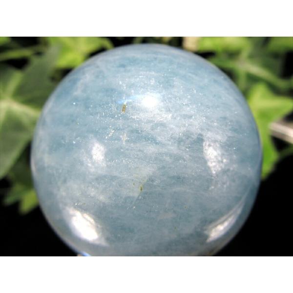 大人気スフィア 輝くシラー効果あり 3A アクアマリン 丸玉 台座付 直径約41mm 重さ109g ...