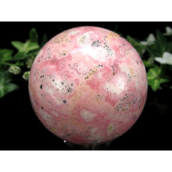 無条件の愛と癒し ピンクゾイサイト 丸玉 台座付 直径 58.5mm 重さ 351.6g 恋愛成就と...