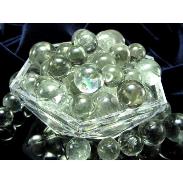 セット売り プラシオライト 緑水晶 丸玉 50gパック 1粒7mm-22mm前後 約15個前後のセッ...