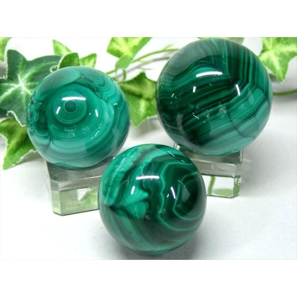 流動的な模様くっきり マラカイト丸玉 直径約22mm-24mm 美麗繊細模様 濃厚グリーン 魔除け ...