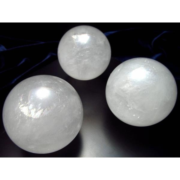 3A ホワイトカルサイト 丸玉 直径54mm-56mm エネルギーの増幅と強力な浄化の石 神秘的な美...