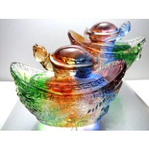 瑠璃製 レインボーカラーの亀装飾 元宝 元寶 横...の商品画像