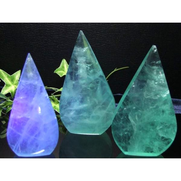 蛍光 エメラルドグリーン フローライト しずく型 置物 石の重さ 110g-130g 1個売り ブラ...