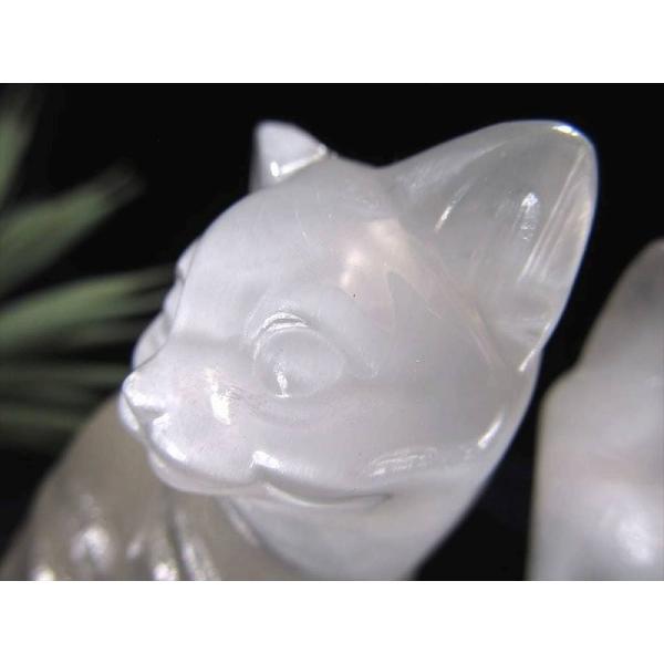 セレナイト(透石膏) 猫(ネコ)彫刻置物 高さ約8.5cm-9.5cm 1個売り おすわりにゃんこ ...