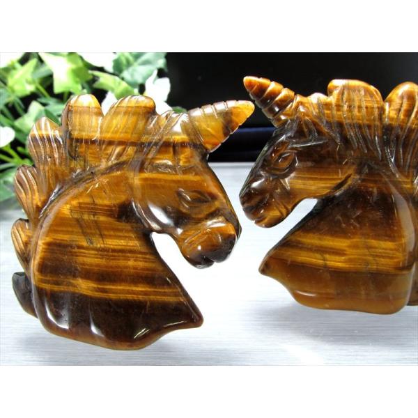 タイガーアイ ユニコーン 彫り 高さ約50mm 重さ50g-60g前後 金運 仕事運上昇 インテリア...