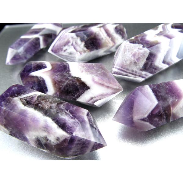 シェブロンアメジスト ダブルポイント 1個売り 重さ 20g-30g 神秘的なグラデーションや山型フ...