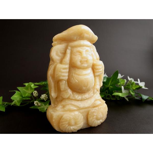 縁起物 オレンジイエロー カルサイト 大黒天 彫刻置物 高さ約112mm 重さ783g 七福神で有名...