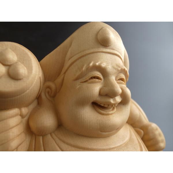 福徳を招く 七福神の中心神 木彫り 大黒天立像 彫刻置物 高さ約160mm 重さ320g 七福神で有...