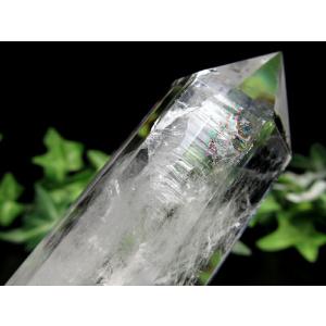 虹入り 透明水晶 ポイント 六角柱 専用木製台座付 高さ136mm 重さ310g