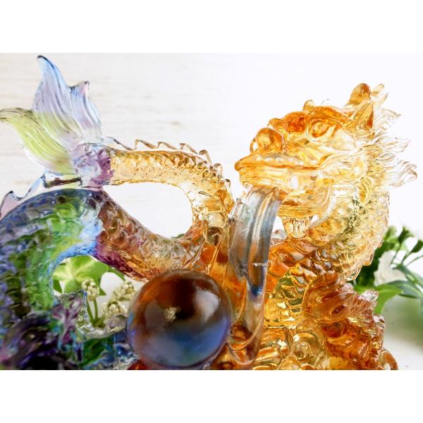 玉持ち龍神 瑠璃製 レインボーカラーの龍置物 横幅約141mm 重さ770g 大吉開運 1点物 イン...