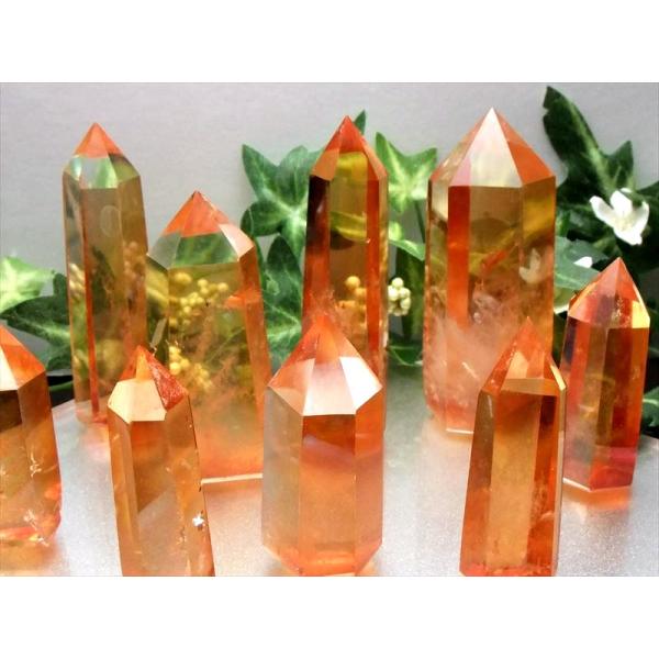 オレンジ トロピカルオーラ 天然水晶ポイント 六角柱 20g-30g 極上超透明 手ごろな小さめサイ...