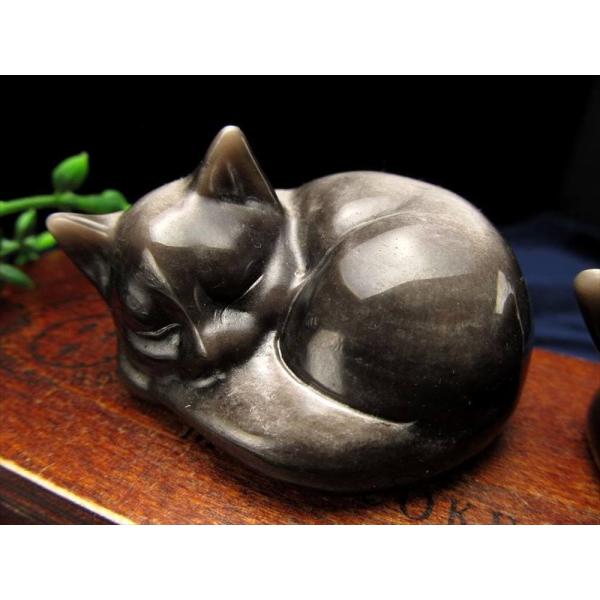 癒しの眠り猫 Mサイズ シラー有り シルバーオブシディアン 猫型置物 最大幅約5.5cm-6cm 愛...