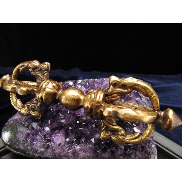 真鍮製 ヴァジュラ 長さ約12cm前後 趣あるヴィンテージ調 魔除け 気を浄化する法具 金剛杵 パワ...