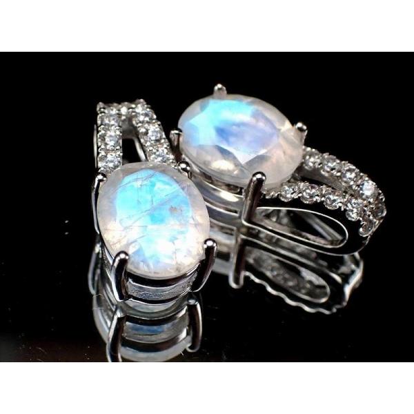 ブルームーンストーン ペンダントトップ オーバルカット ジルコニア装飾タイプ 石サイズ縦約10mm ...