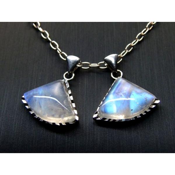 ぷっくり扇型 4A+ ブルームーンストーン ペンダント トップ 重さ2.9g-3.0g 1個売り 装...