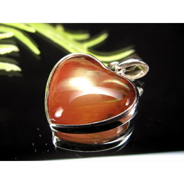 アンデシン 枠あり ハート型 ペンダントトップ 幅約16mm×17mm 重さ2.8g 超透明 極上カ...