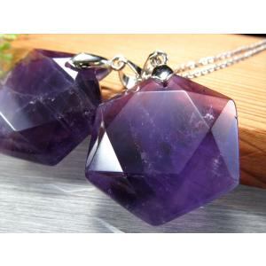 大特価 特大 出雲石 碧玉 原石 2344g 幅180mm 大地のパワーを感じる石