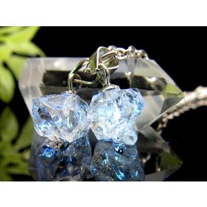 入手困難極上結晶 オイルインクォーツ 石油入り...の詳細画像2